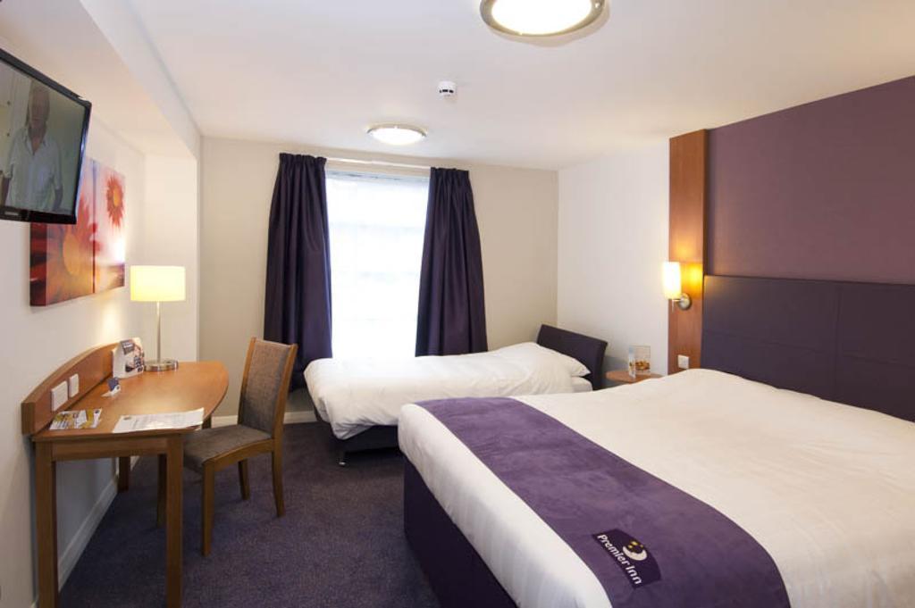 Premier Inn Reading Central 객실 사진