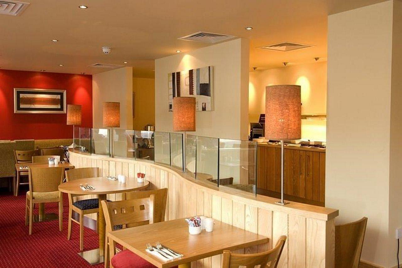 Premier Inn Reading Central 외부 사진
