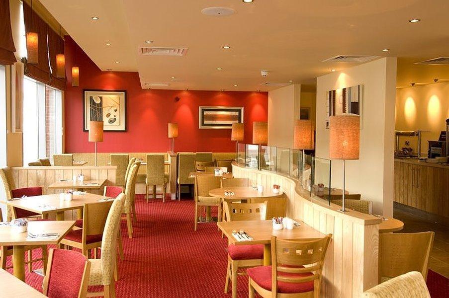 Premier Inn Reading Central 외부 사진