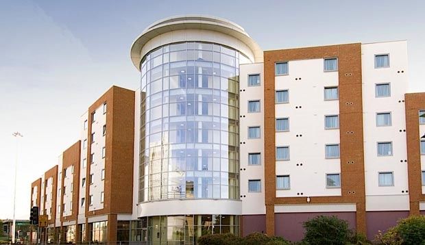Premier Inn Reading Central 외부 사진
